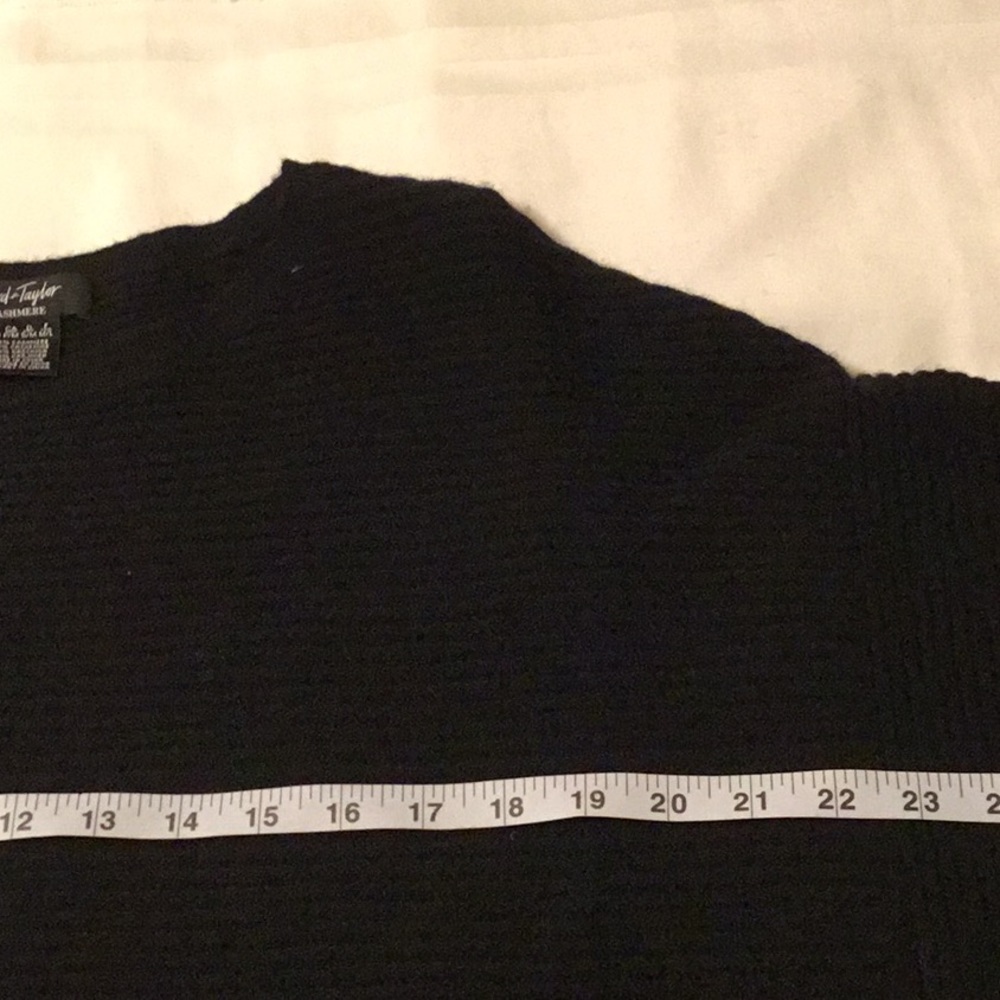 100% cashmere black poncho size S Lord & Taylor - Picture 9 of 12